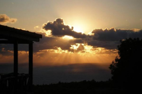 Dreamcatcher villa: Infinity pool, Sunset, Seaview